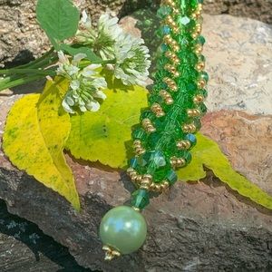 8” green flat spiral bracelet.